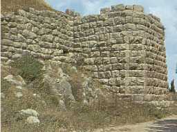  Άποψη από τα Ελληνιστικά τείχη της Ασίνης
